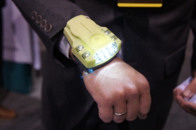 rsz_wrist2.jpg